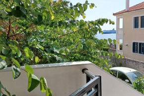 Garden Seaview Luxury Apartment